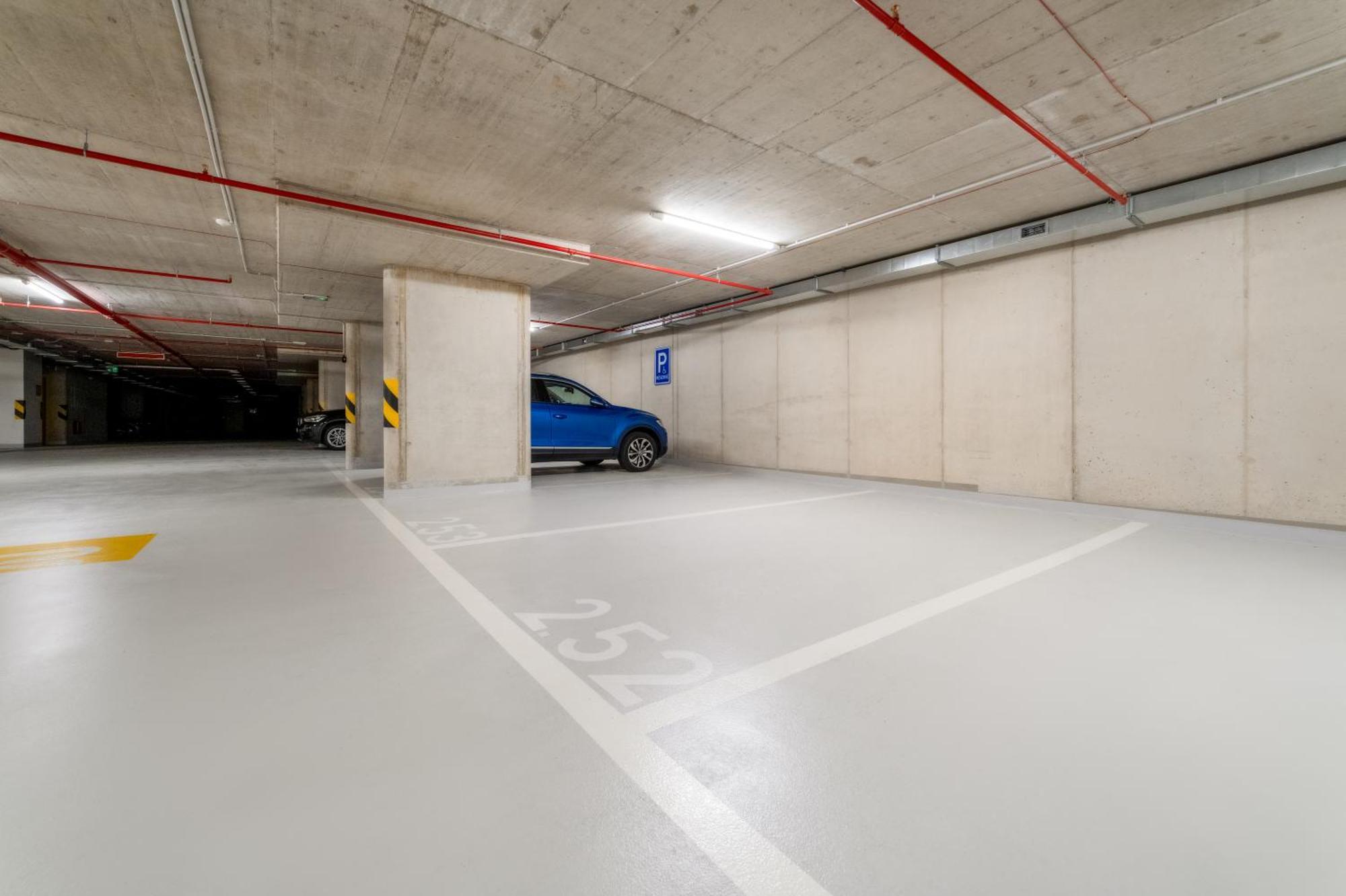 Premium Woodsy With Parking Garage By Rentez Apartamento Praga